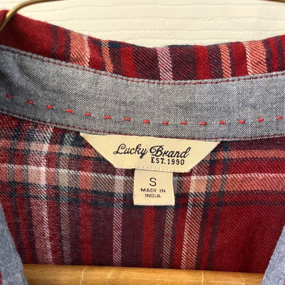 Lucky Brand Women’s Red and Navy Plaid Flannel Shirt, Size Small - Picture 3 of 6